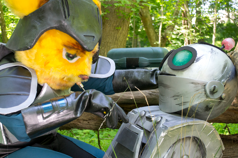Illustration for article titled Ratchet and Clank Fanfic, Visualized in Cosplay